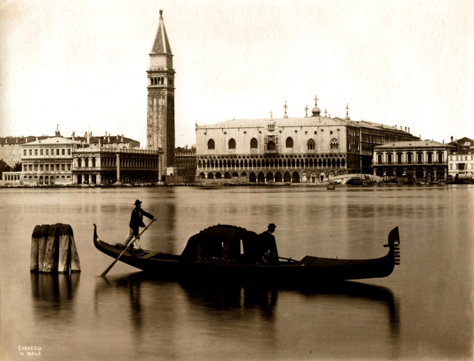 Naya, Carlo (1816-1882) - n. 01 - Venezia - Il molo
