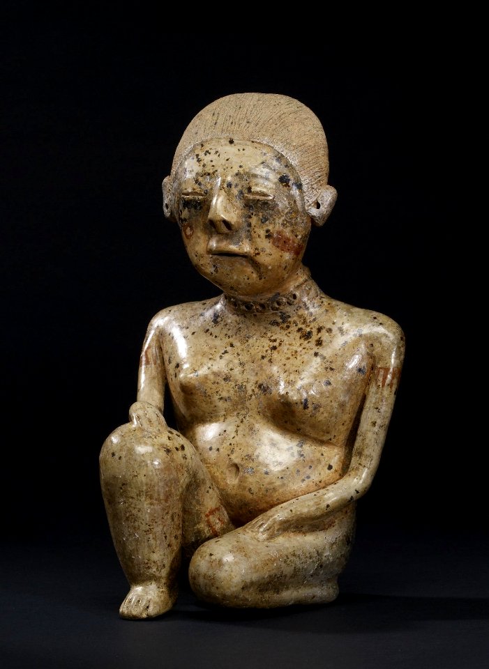 Nayarit - Kneeling Female Figure - Walters 20092014 - Three Quarter