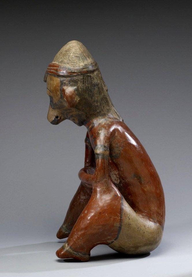 Nayarit - Seated Male - Walters 20092061 - Left Side