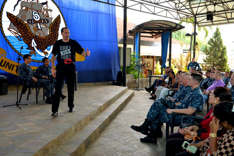 Navy Region Singapore hosts Date Safe Project 160620-N-QL164-008