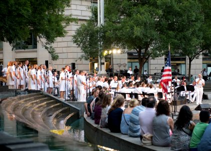 Navy Band Concert on the Avenue (35085084190)