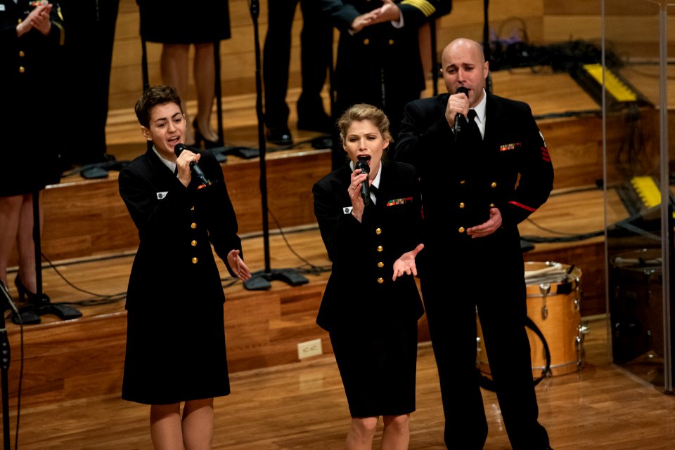 Navy Band visits Baton Rouge - Sea Chanters