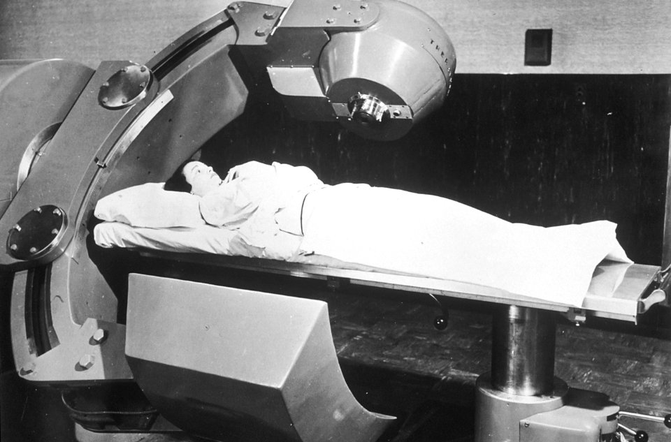 Nci-vol-1819-300 cobalt 60 therapy