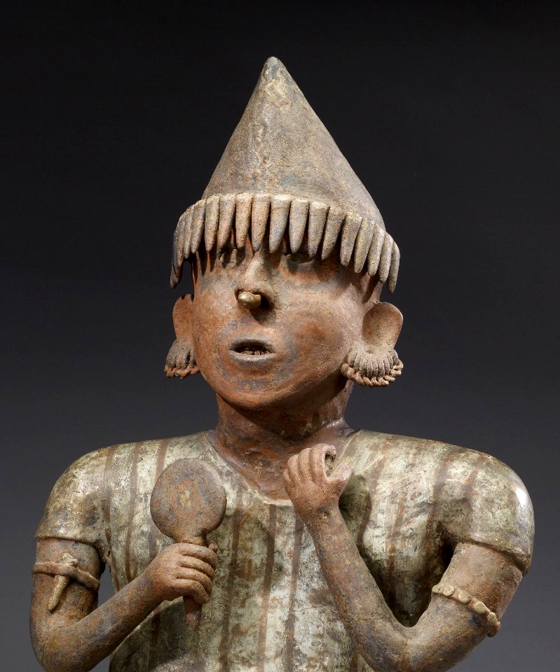Nayarit - Seated Male Figure - Walters 20092042 - Detail A