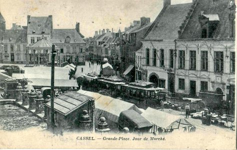 ND - CASSEL - Grande-Place. Jour de Marché