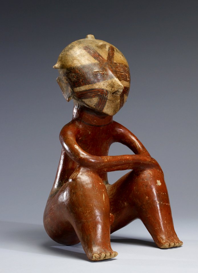 Nayarit - Seated Male Figure with Arms Resting on Upraised Knees - Walters 482817 - Three Quarter