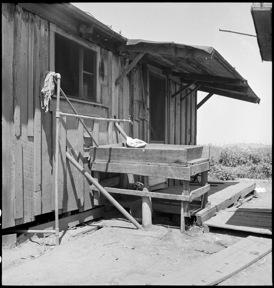 Near San Lorenzo, California. Close-up of one of the dwellings previously occupied by the five farm . . . - NARA - 537539