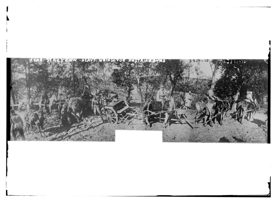 Near Strzyzow - heavy going for Austrian guns LCCN2014698653
