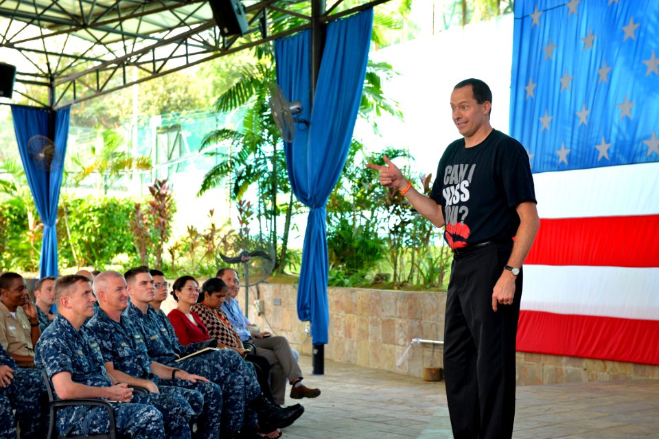 Navy Region Singapore hosts Date Safe Project 160620-N-QL164-003