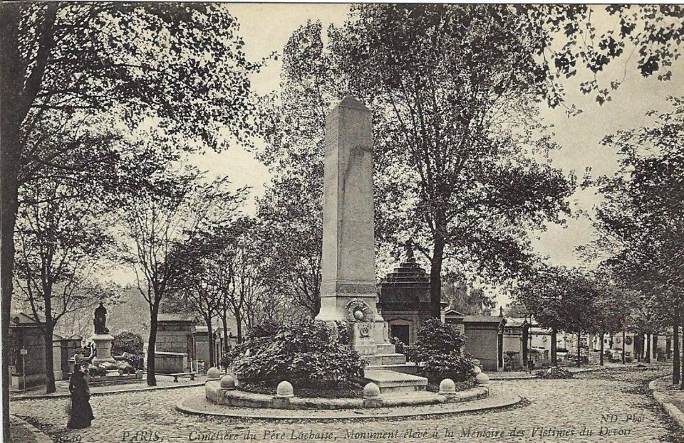 ND - Monument aux travailleurs municipaux du cimetière du Père-Lachaise
