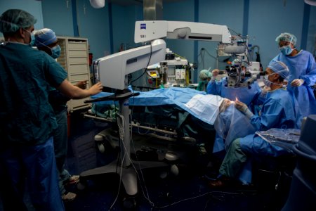 Navy surgeons aboard the Military Sealift Command hospital ship USNS Mercy (T-AH 19) perform cataract surgery. (18244493284)