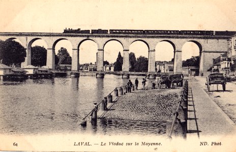 ND 64 - LAVAL - Le Viaduc sur la Mayenne