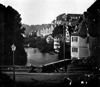 Neckarpartie mit Hölderlinturm vor dem Brand 1875