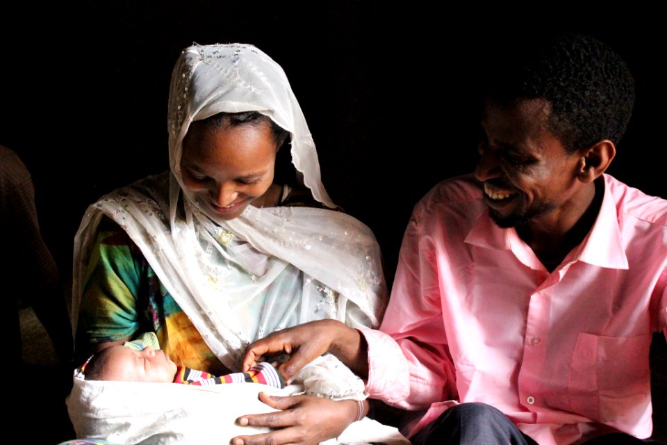 Nefisa her husband and healthy baby (15789518678)