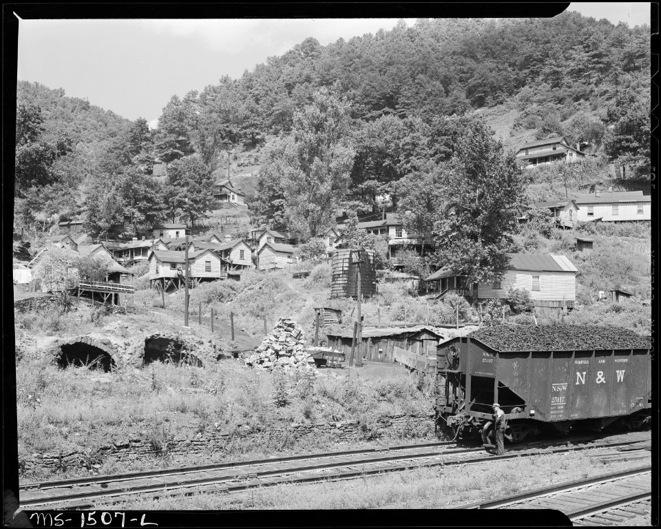 Negro housing, water tank and old beehive coke ovens. Gilliam Coal and Coke Company, Gilliam Mine, Gilliam, McDowell... - NARA - 540827