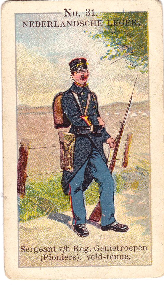 Nederlandsche leger No. 31. Sergeant vh Reg. Genietroepen (Pioniers), veld-tenue.