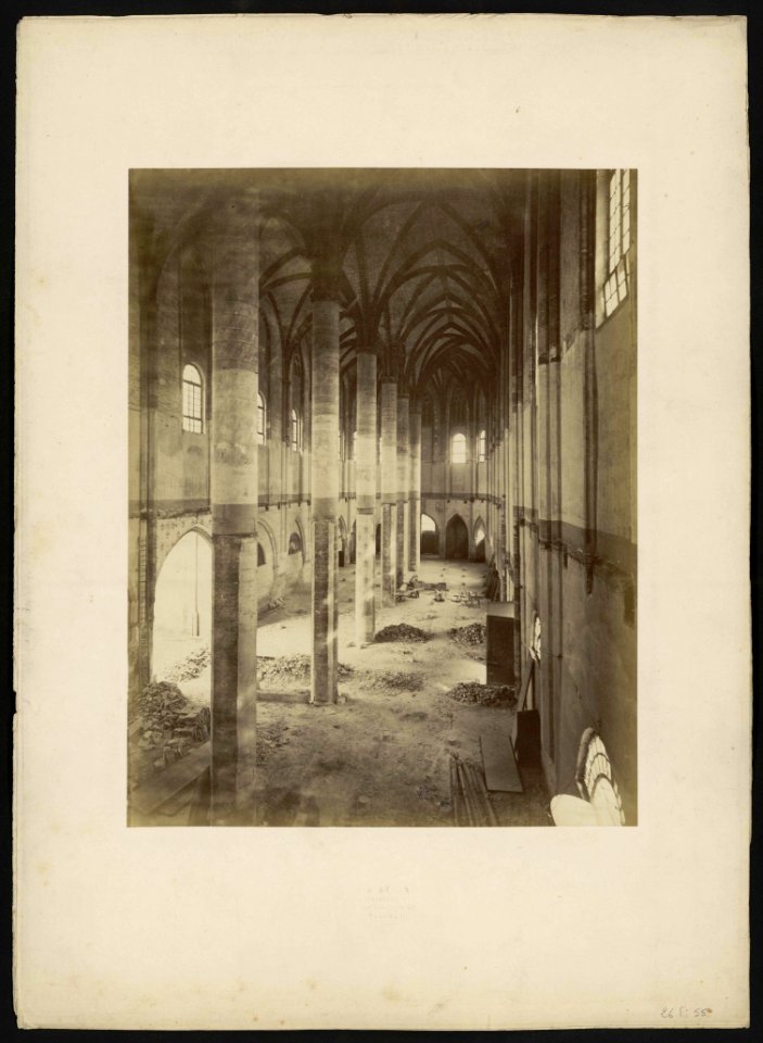 Nef de l'église des Jacobins. - FRAC31555 26Fi55