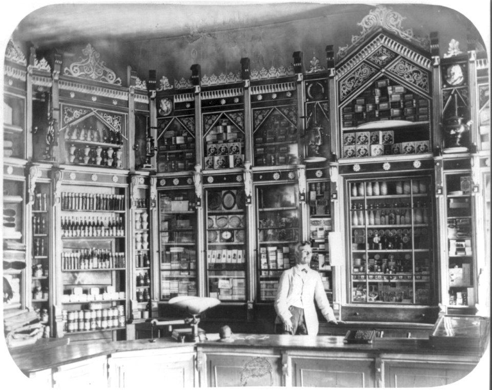 Nerchinska - interior of pharmacy LCCN2016648618