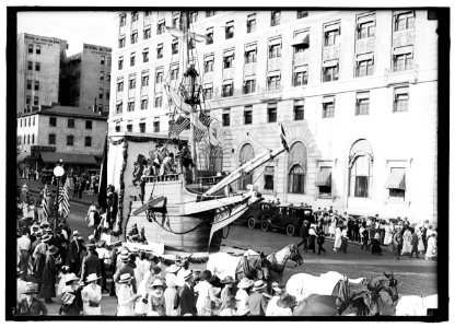 NETHERLANDS. NETHERLANDS FLOAT, 4TH OF JULY PARADE LCCN2016870152