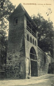 Neubrandenburg, Mecklenburg-Vorpommern - Wickhaus am Bahnhof (2) (Zeno Ansichtskarten)