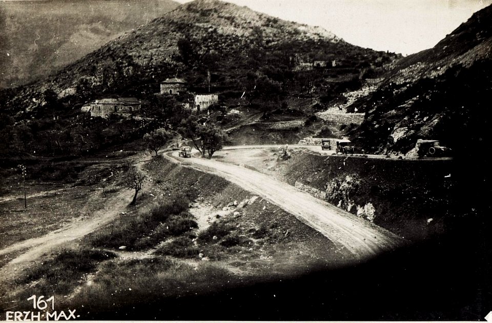 Neue Strasse von Alessio nach Milotil (BildID 15571161)