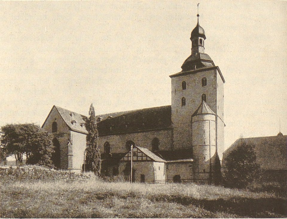 Neuenheerse-Stiftskirche Nordseite