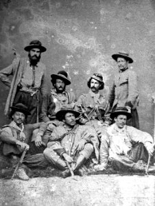 Neg. 07. Revolucionarios de la Tricolor