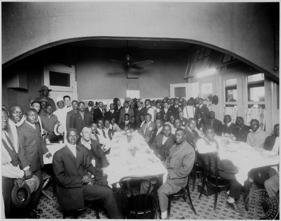Negro recuits having a turkey dinner just before leaving for a training camp. Dallas, Texas. - NARA - 533617