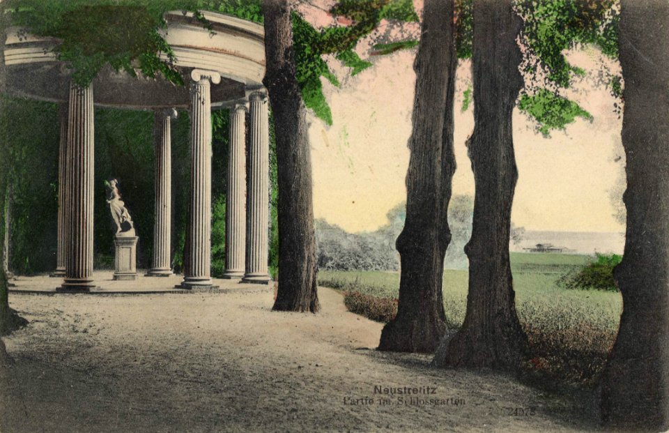 Neustrelitz, Mecklenburg-Vorpommern - Schlossgarten (2) (Zeno Ansichtskarten)