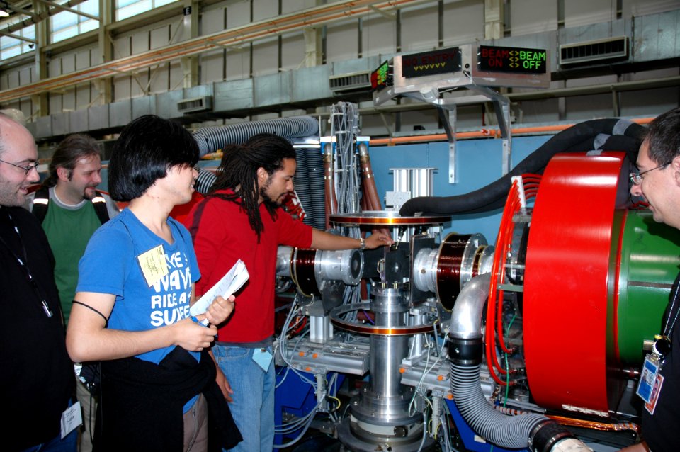 Neutron Science, summer students (5941059682)