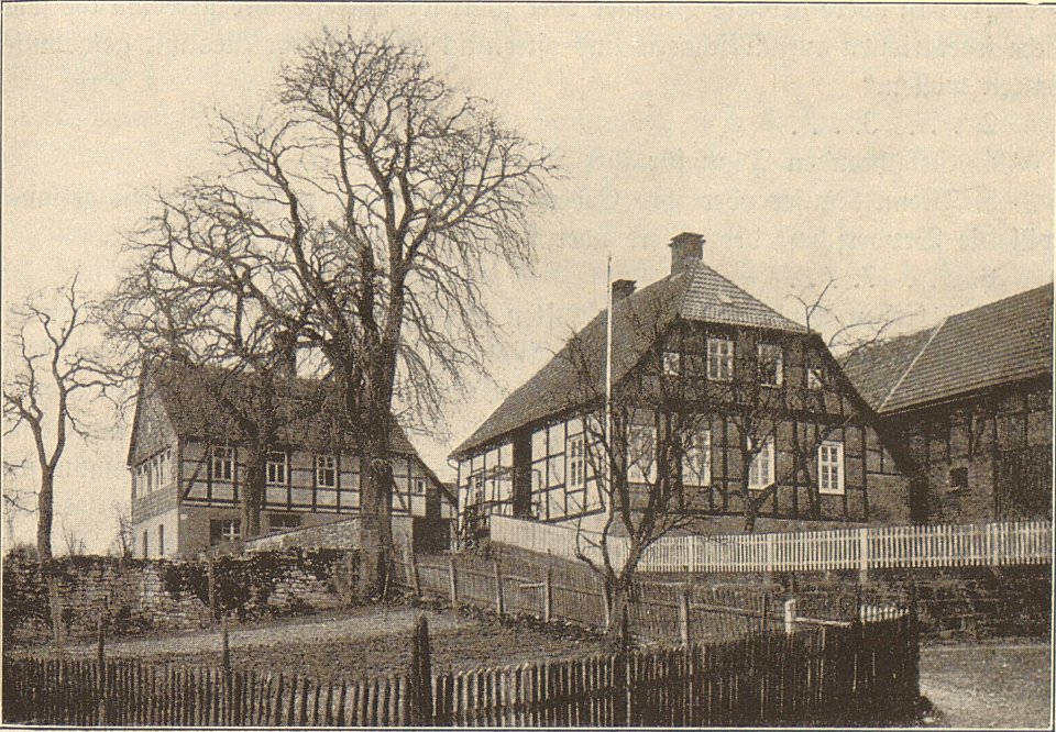 Neuenheerse-Kalandhaus und Kurie Joannis Evang