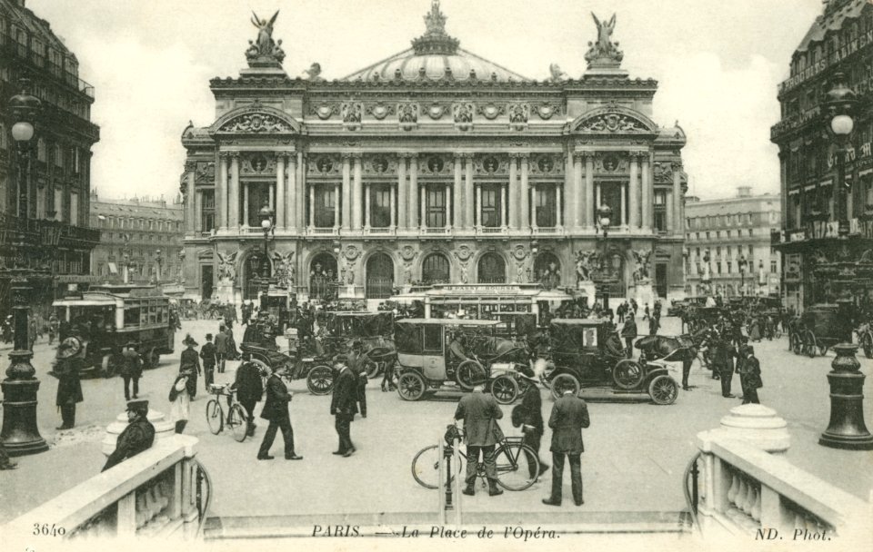 Neurdein et Cie, Paris – La Place de l'Opéra, ca. 1916
