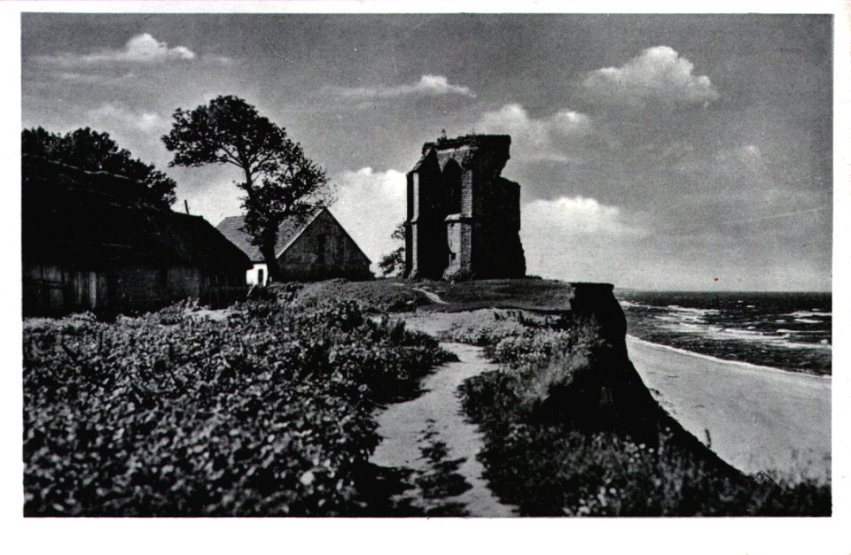 Neuschleffin Ostseebad, Hofer Kirchenruine