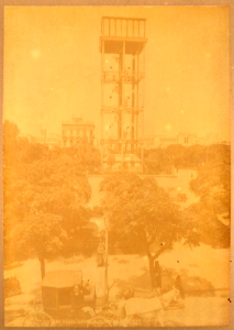 MG-05-025 (...Plaza Lorea y (…) aguas corriente…)