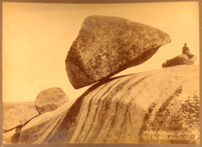 MG-05-046 (Piedra movediza del Tandil)