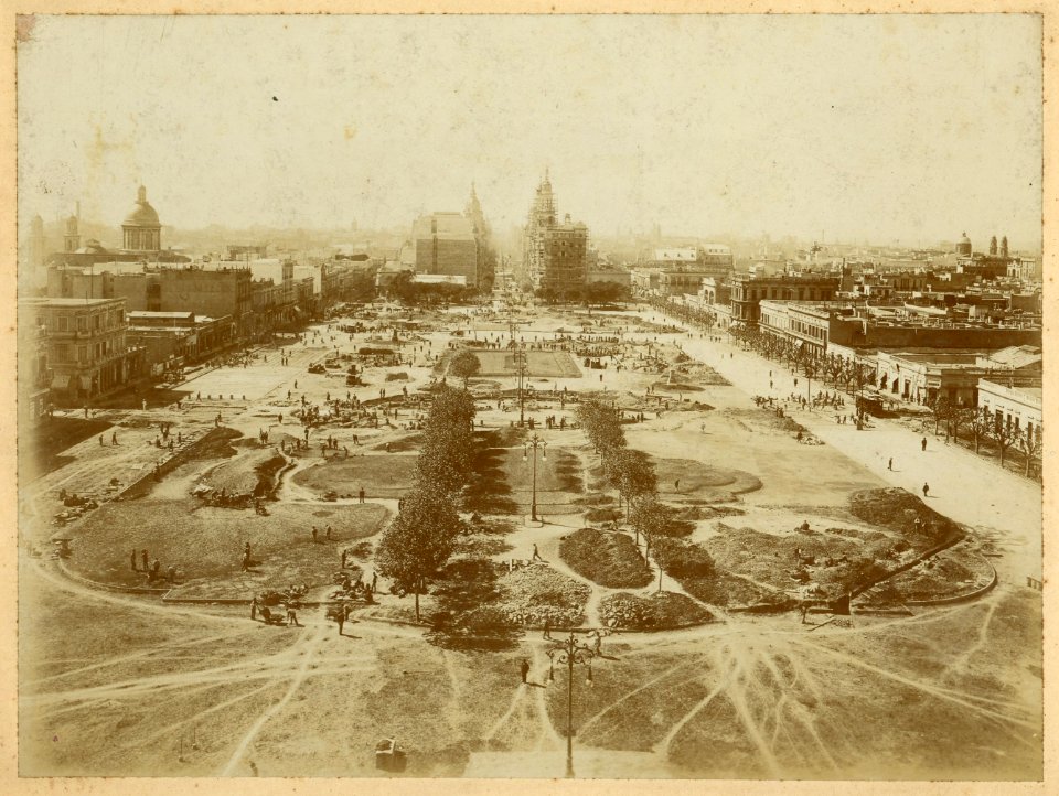 MG-05-011 (Plaza del Congreso y avenida de Mayo)