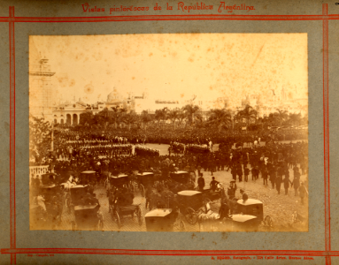 MG-07-001 (place 25 de mayo. Revre de convoyes un jone de ferie nationale)