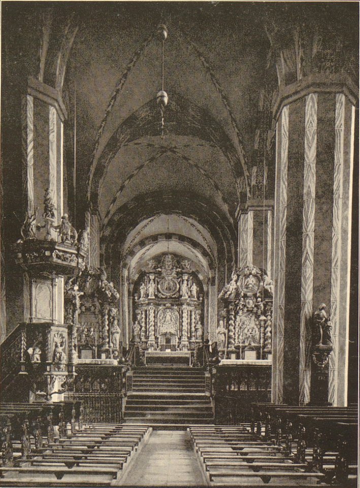Neuenheerse-Stiftskirche Innen