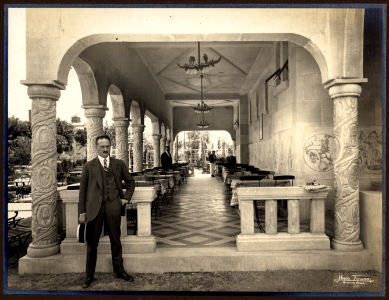 MG-20-06 (Munich – Balneario Municipal y Arq. Andrés Kalnay)
