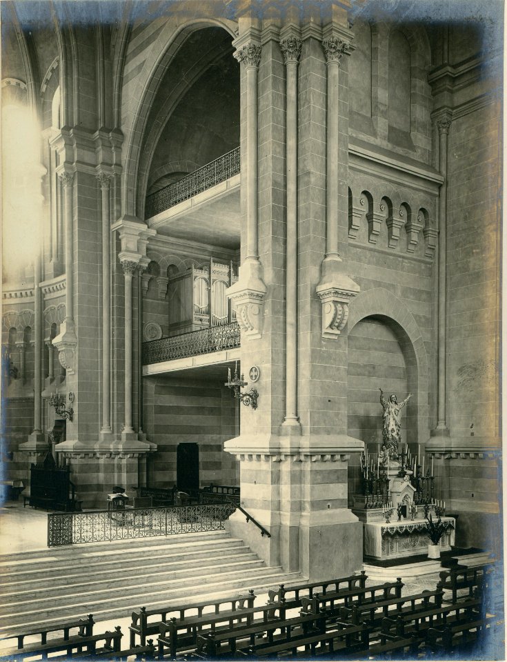 MG-21-027 (tribunas de los padres y altar de la virgen)