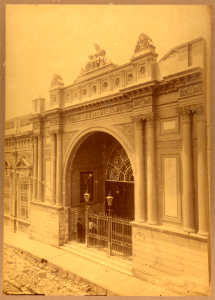 MG-05-020 (El Coliseo.)