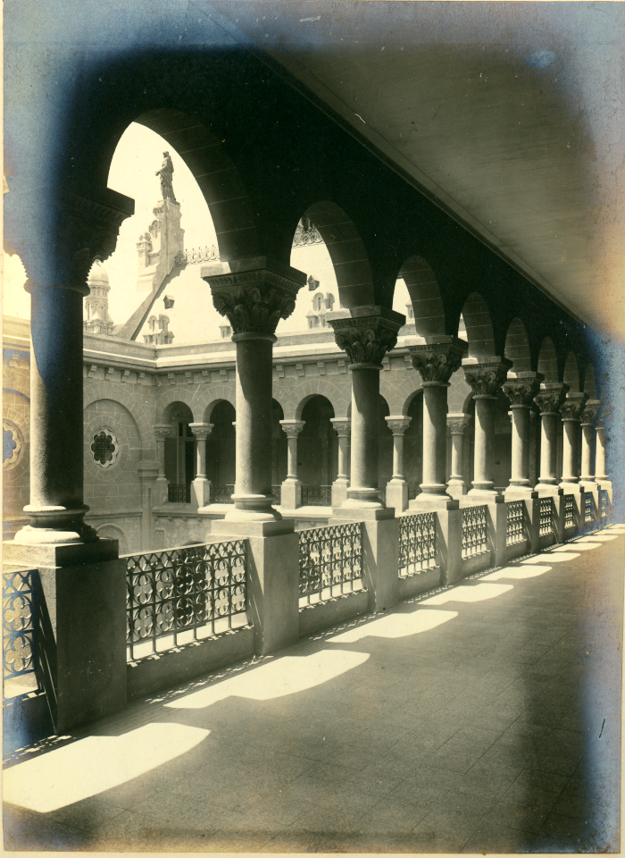 MG-21-051 (claustro de los novicios)