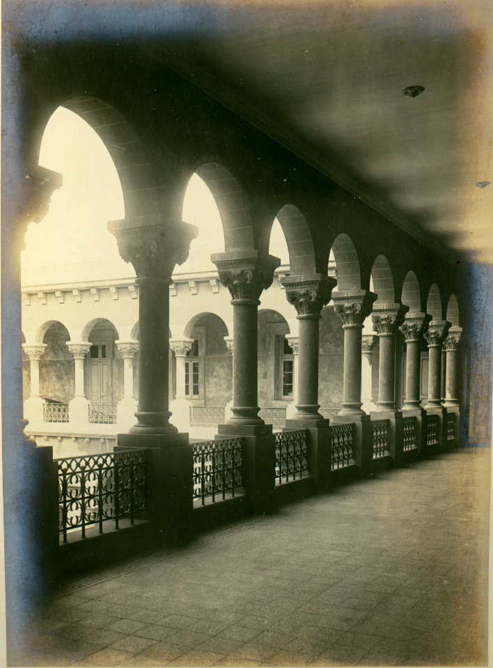 MG-21-053 (claustro de los novicios)