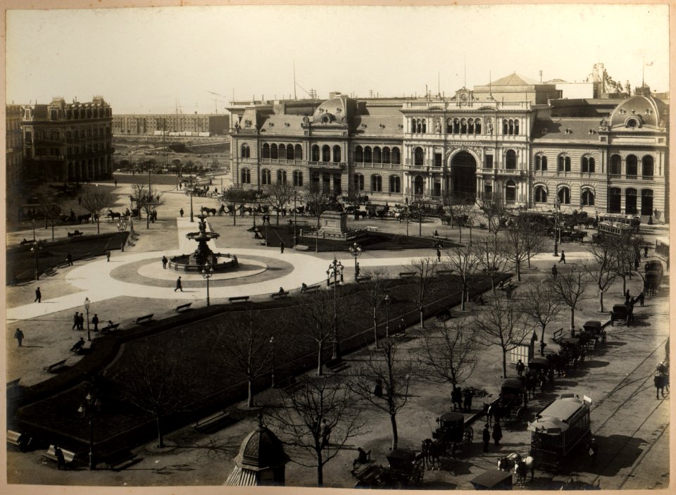 MG-019-007 (Plaza 25 de Mayo)