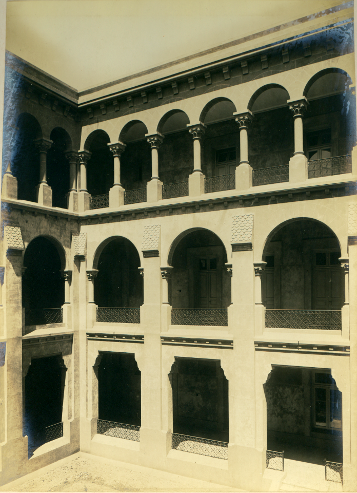 MG-21-046 (angulo del patio de los escolasticos y novicios)