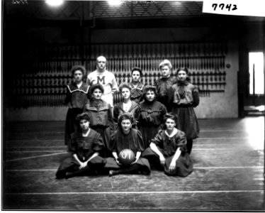 Miami women's basketball team 1907 (3199694361) photo