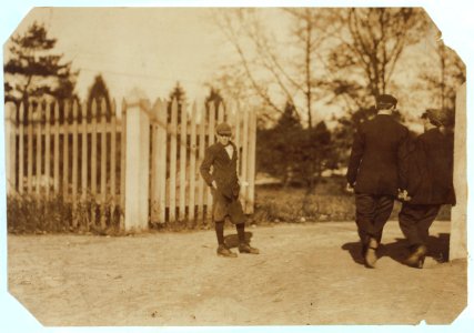 Michael Calhill, alone in gate, lives Waverly St. LOC nclc.04774
