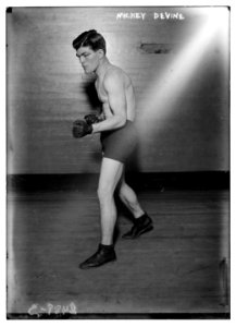 Mickey Devine LCCN2014691316