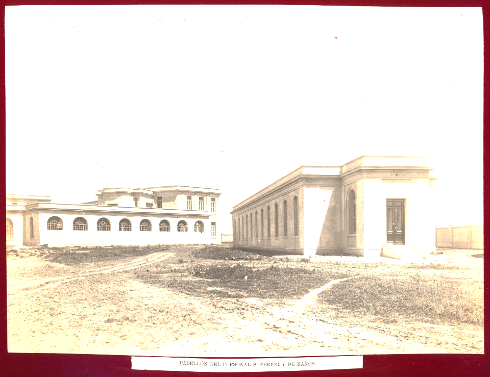 MG-53-037 (Hospital Alvear. Pabellón del personal superior y de baños.)