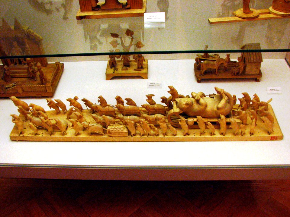 Mice burying a Cat 01